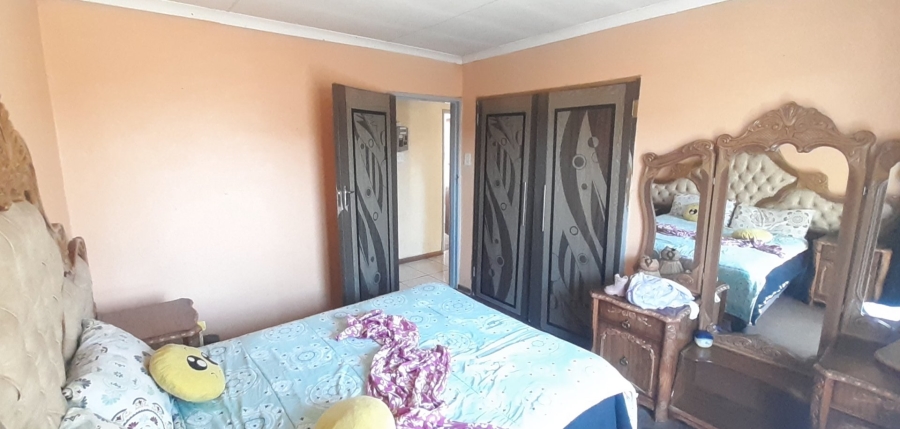 4 Bedroom Property for Sale in Botshabelo Free State